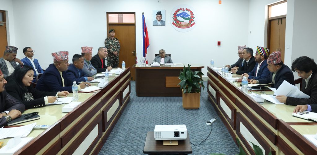 आइतबारसम्म सरकारसँग सम्झौता नभए आन्दोलनमा जान्छौं : दुर्गा प्रसाईं